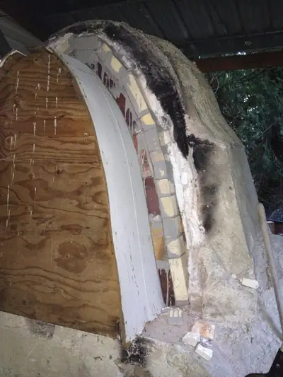 Arch form at the kiln. Matching the form to the kiln’s arch.